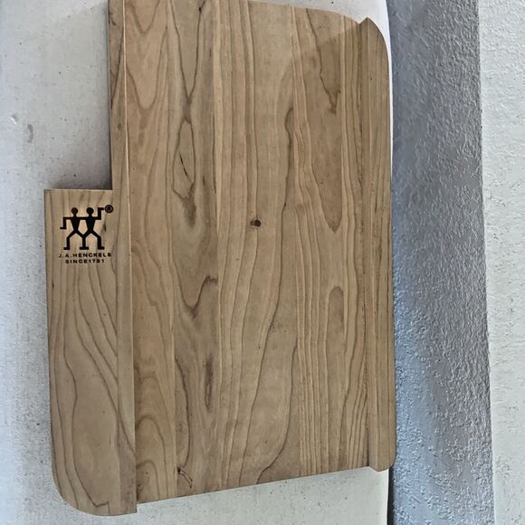 Rare ZWILLING J.A HENCKELS wood Bread  Board New - Picture 5 of 6